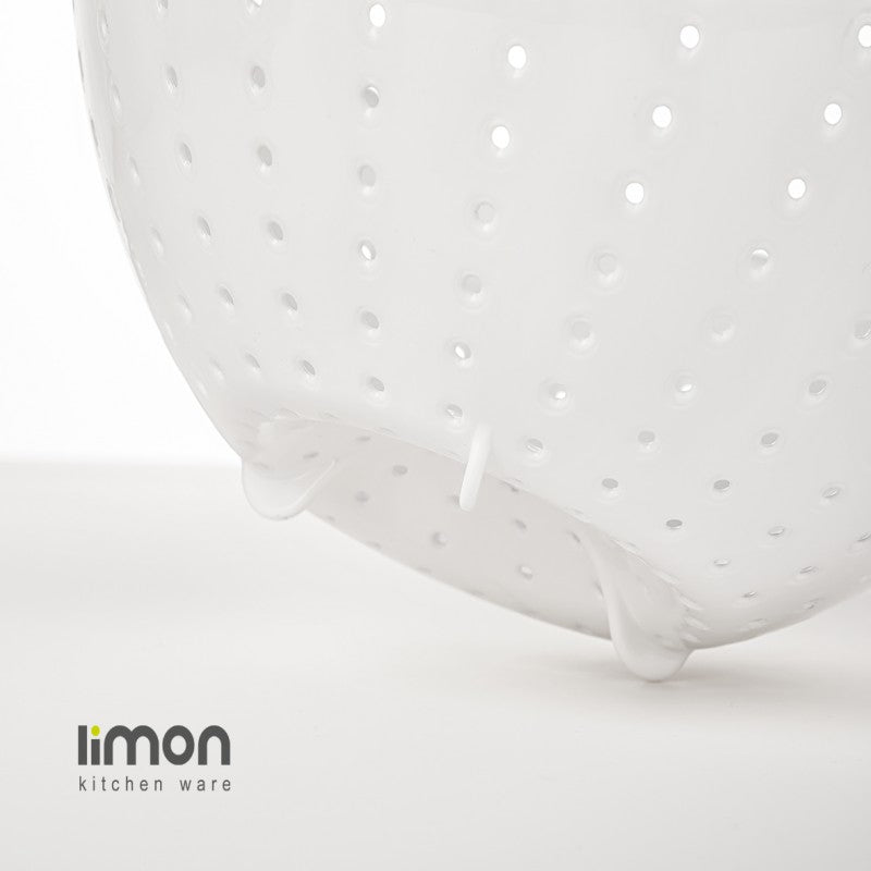 ROUND BOWL & COLANDER NO.2 .1068