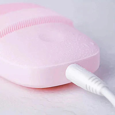 Sonic Facial Cleansing & Massage brush by inFace.