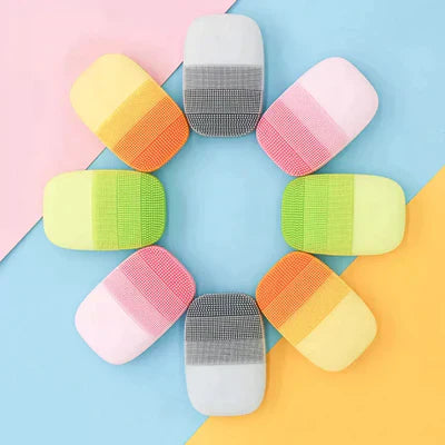 Sonic Facial Cleansing & Massage brush by inFace.