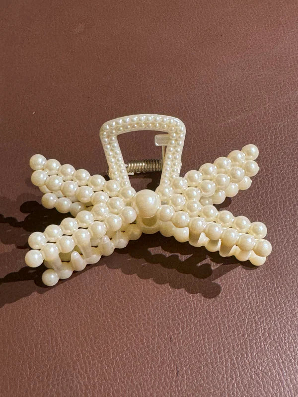 Faux Pearl Claw Clip