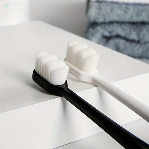 NANO TOOTHBRUSH with FREE TRAVEL CASE