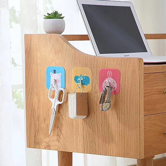 Pack Of 2 - Cute Cartoon Design Wall Sticker Hook (Random Design)