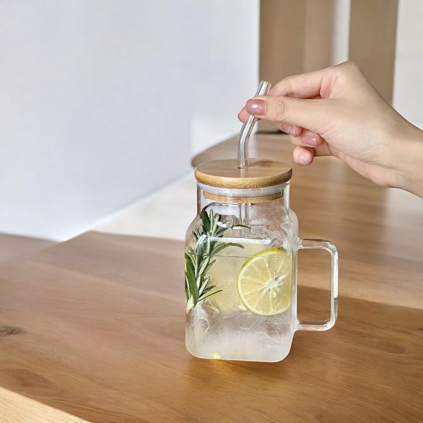 ELEGANT SQUARE GLASS SMOOTHIE CUP WITH HANDLE & STRAW